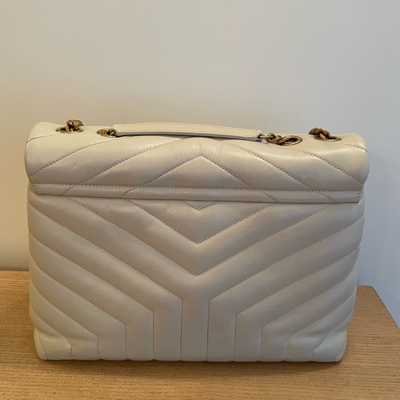 Yves Saint Laurent Medium Lou Lou Bag in Blanc Vintage - Picture 5 of 10